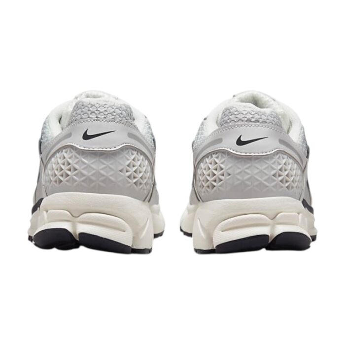Nike Zoom Vomero 5 Chrome